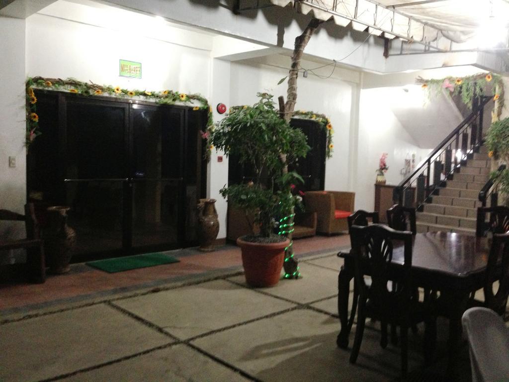 Hotel Reyna'S The Haven & Gardens Tagbilaran City Exterior foto