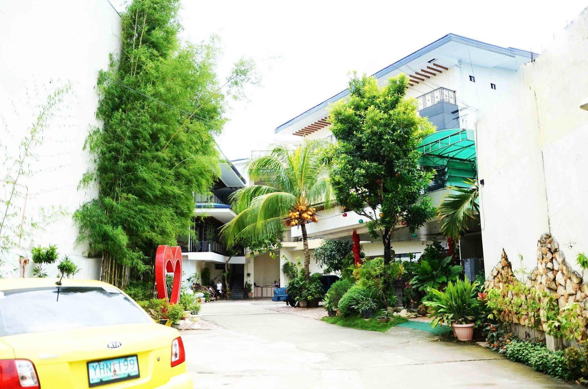 Hotel Reyna'S The Haven & Gardens Tagbilaran City Exterior foto