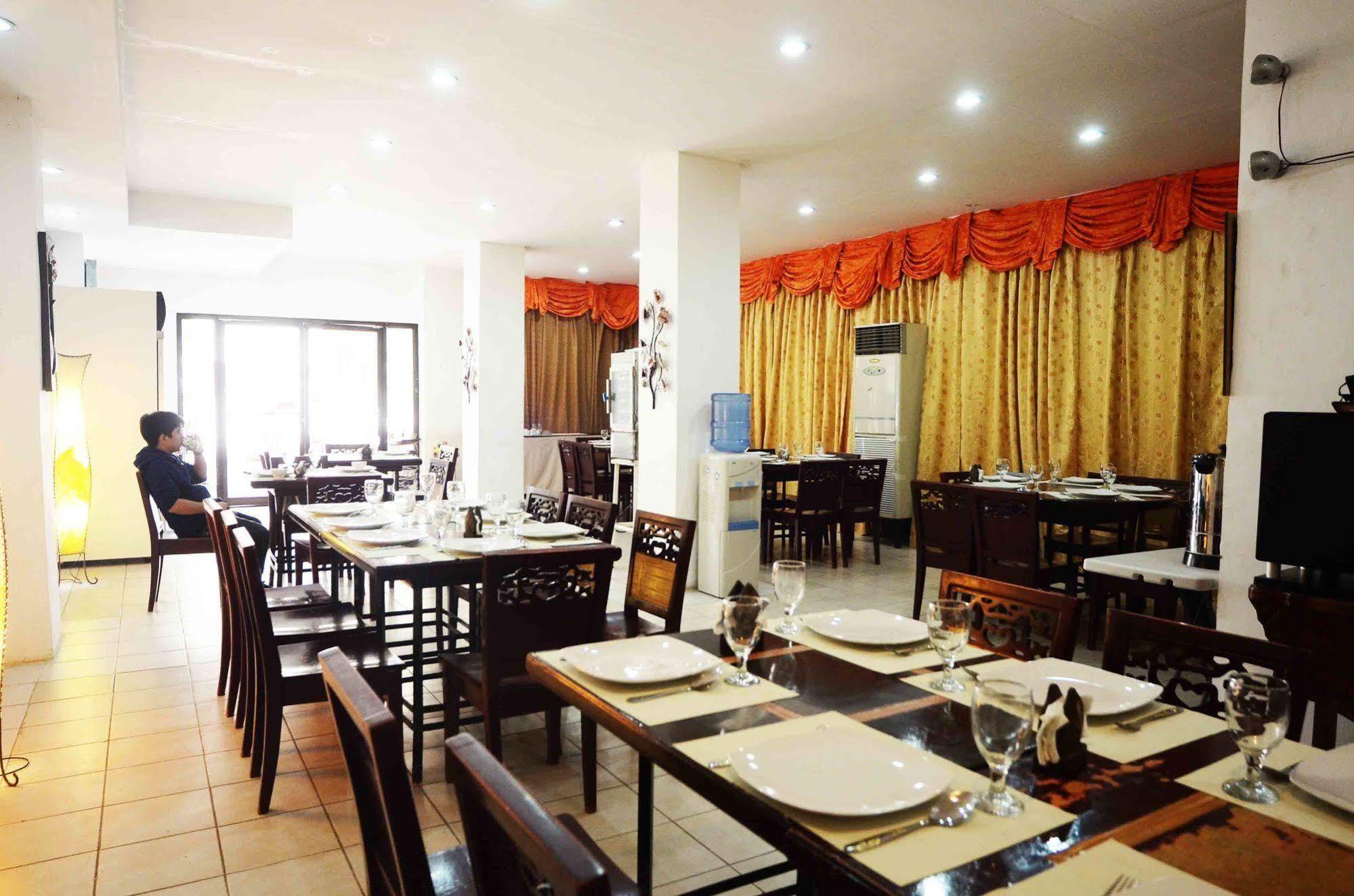 Hotel Reyna'S The Haven & Gardens Tagbilaran City Exterior foto